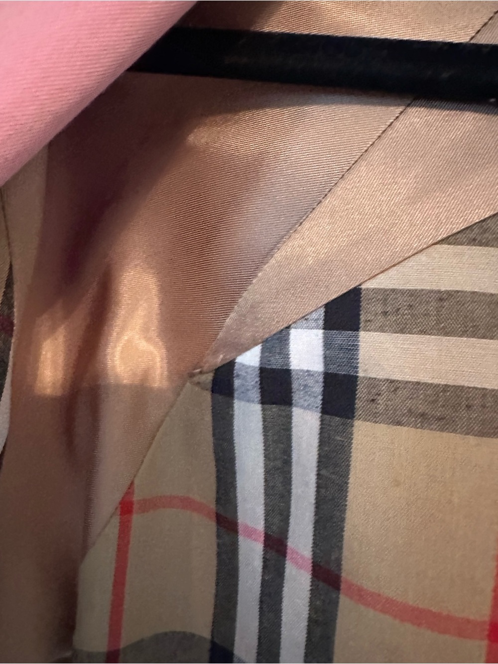 Burberry Pink Trench Coat with Signature Check Lining - Picture 5 of 9